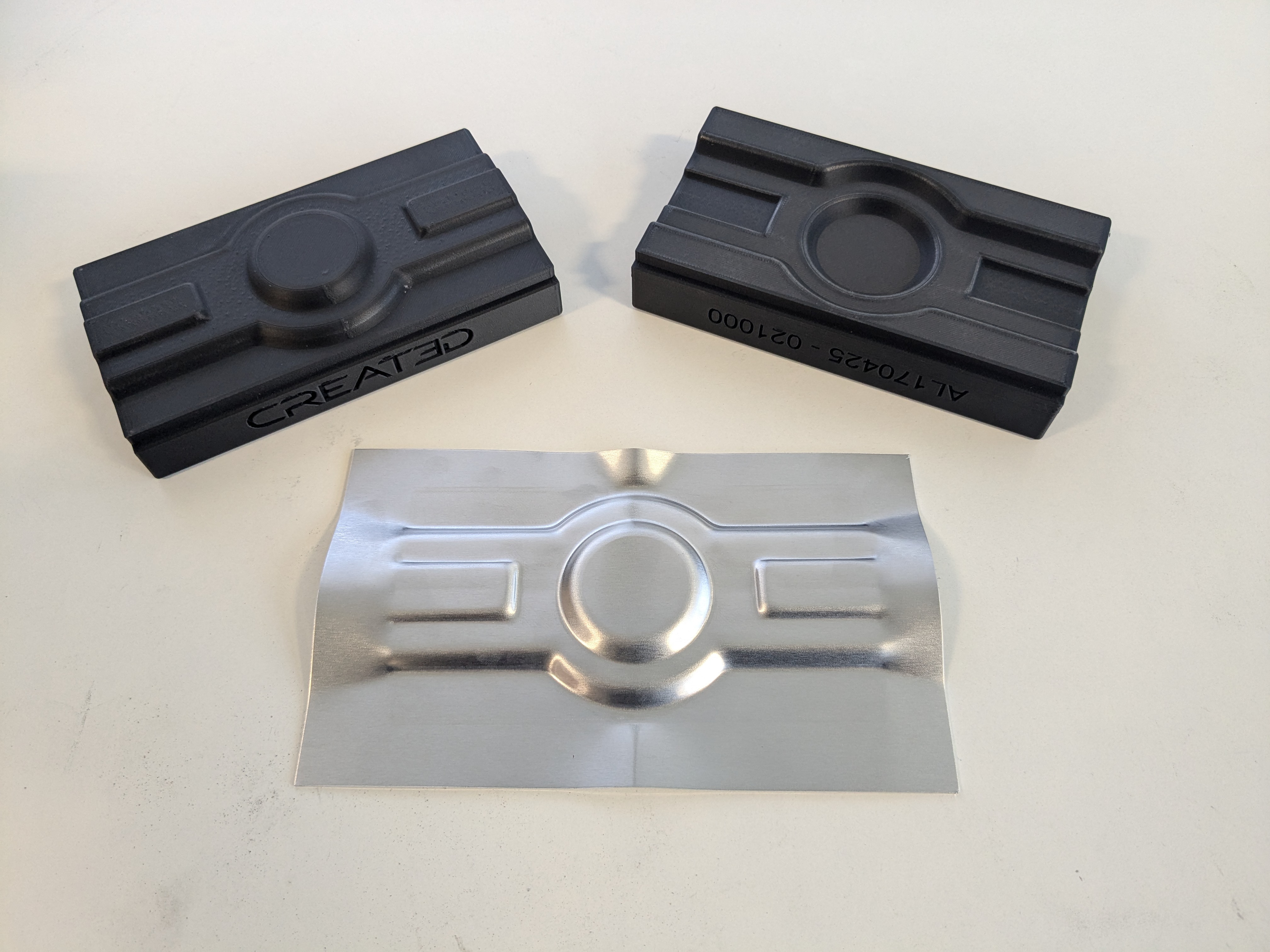 Pressed metal sheet using 3D printed tool